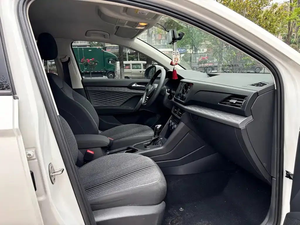 Volkswagen Tharu 2021 из CN, фото 4