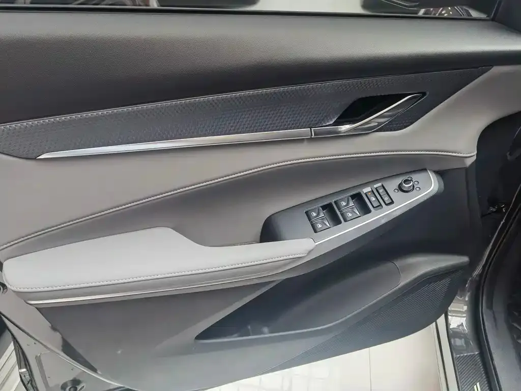 Changan CS75PLUS 2023 из CN, фото 2