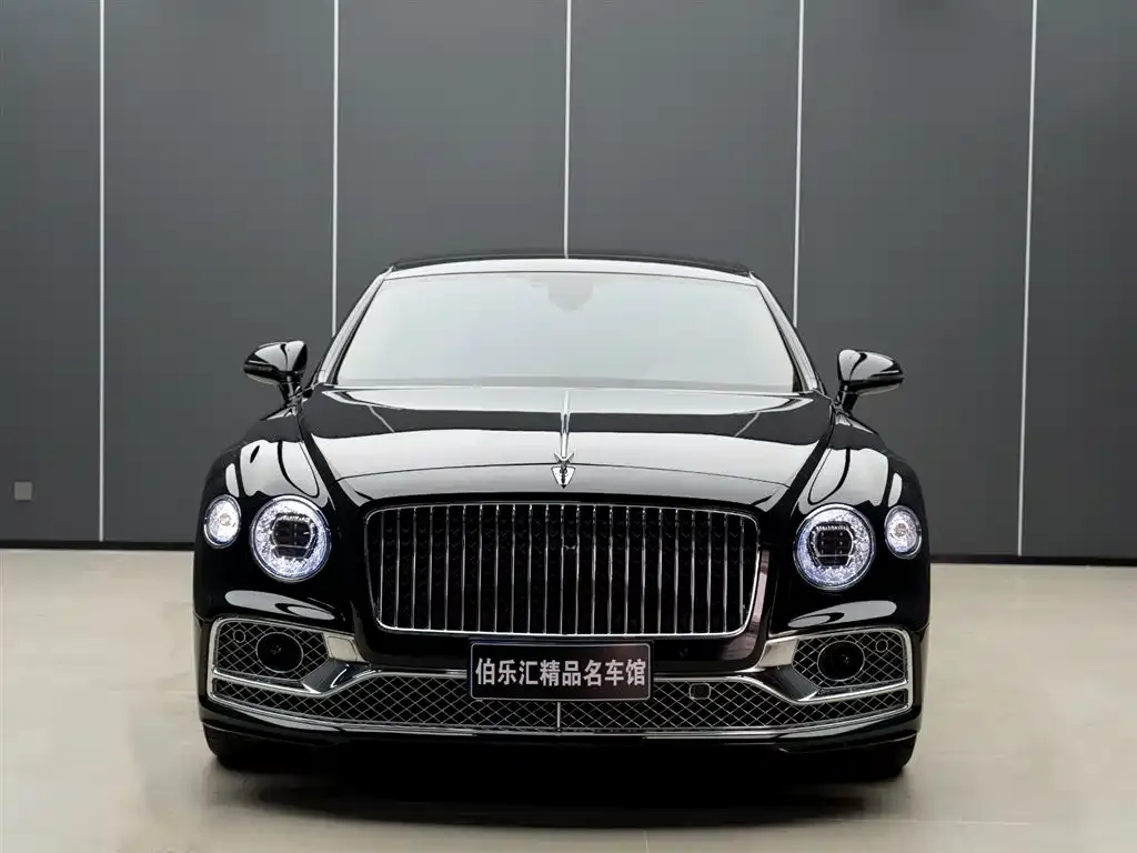 Bentley Flying Spur — фото 2