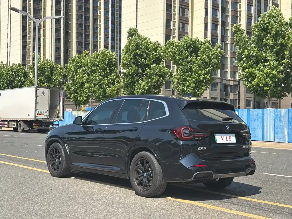 BMW iX3 2024 из CN, фото 4