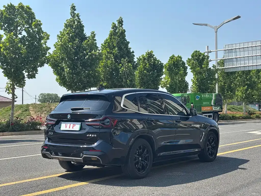 BMW iX3 2024 из CN, фото 8