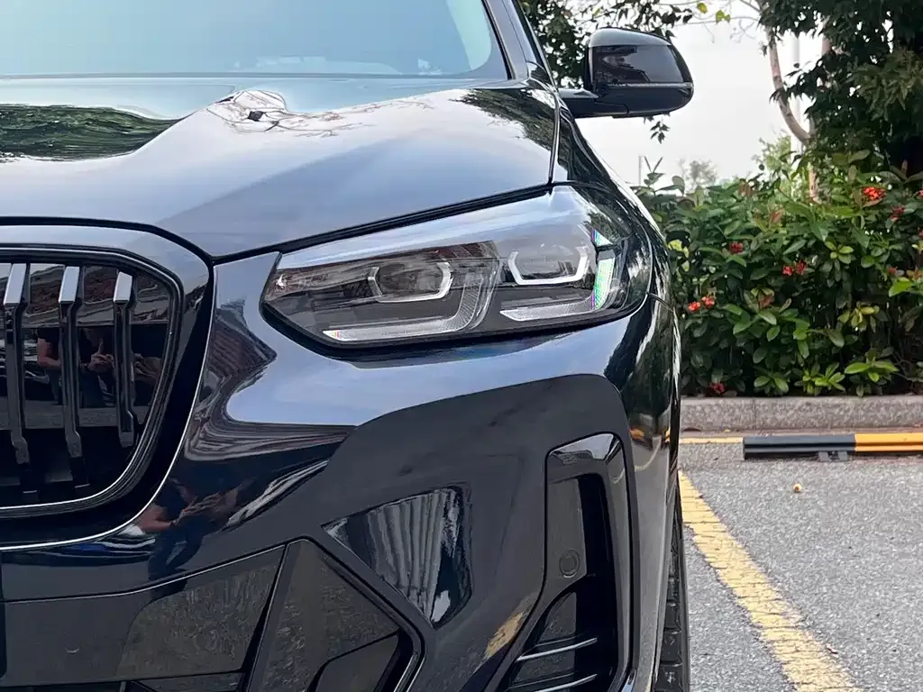 BMW iX3 — фото 4