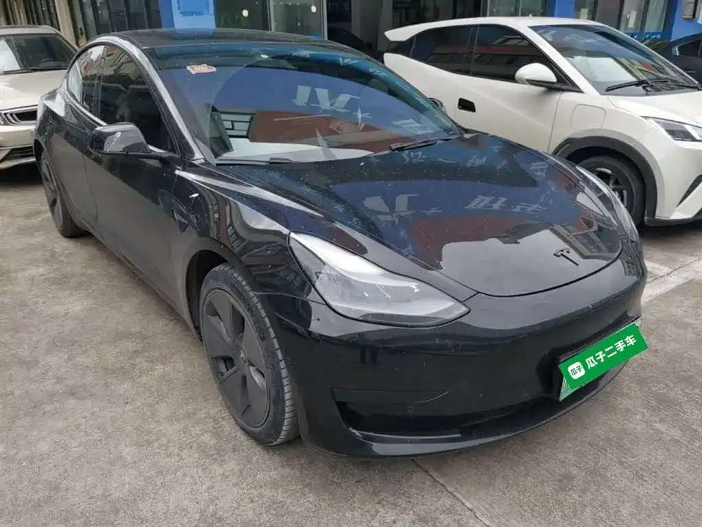Tesla Model 3 — фото 7