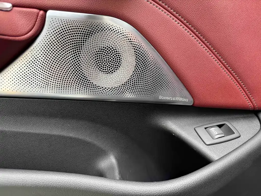 BMW 5 Series — фото 8