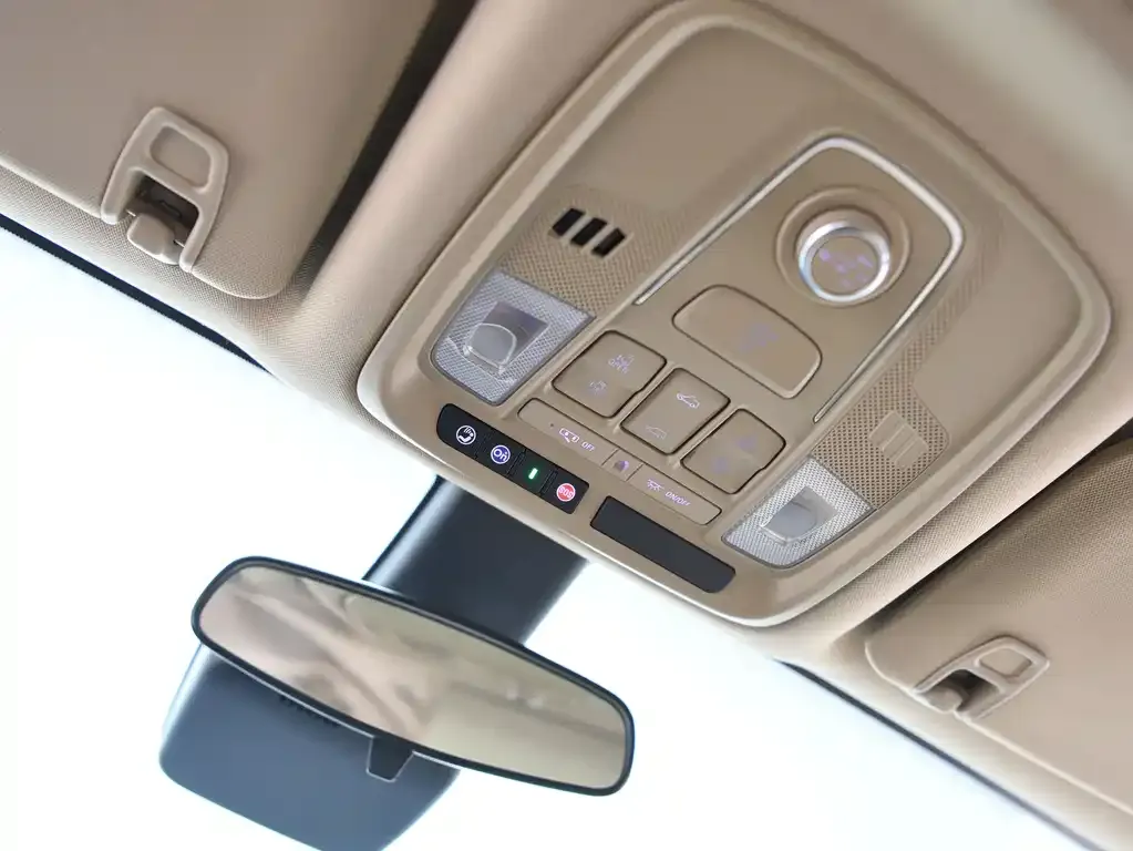Buick GL8 Hybrid — фото 9