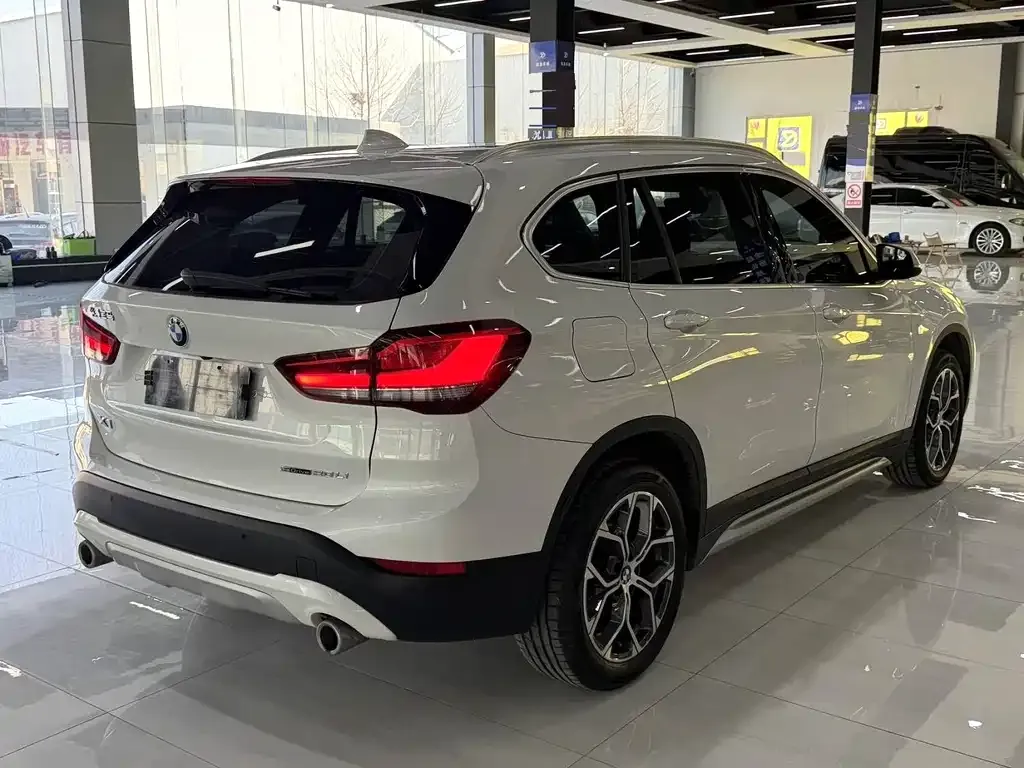 BMW X1 — фото 2