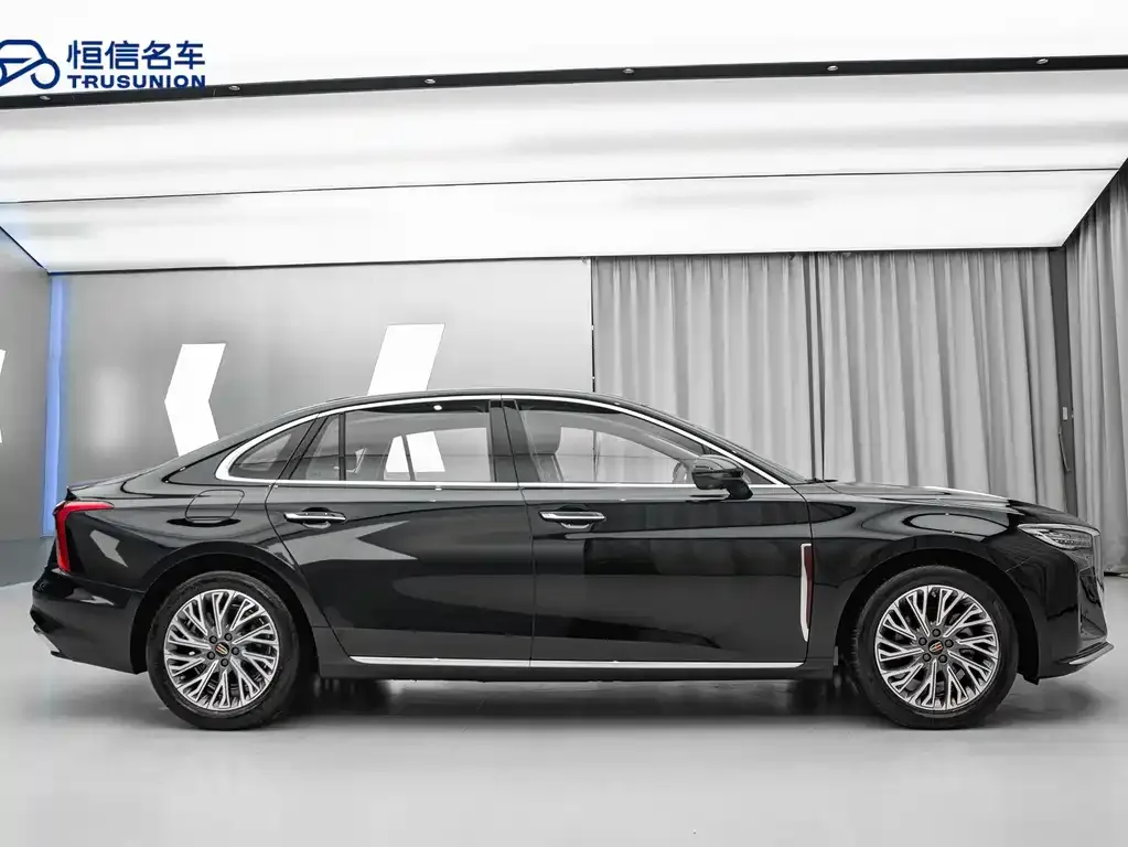 Hongqi H5 — фото 4