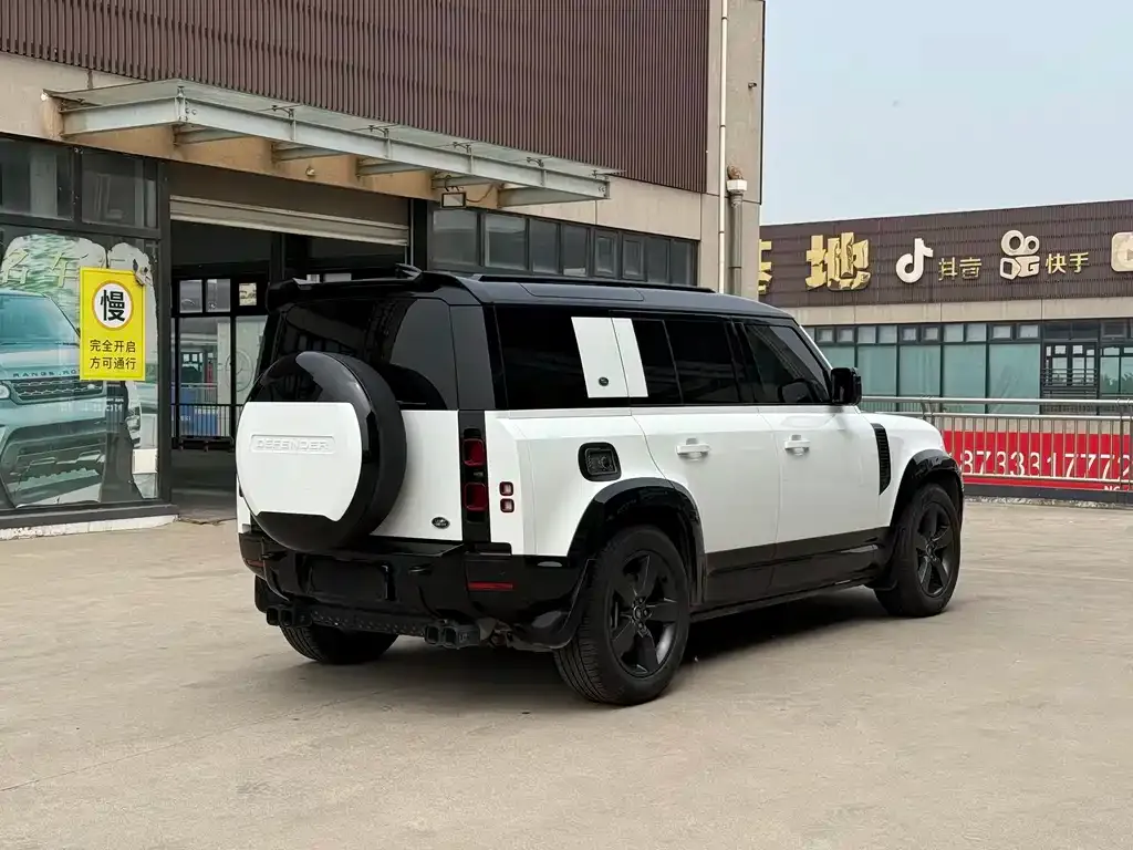 Land Rover Defender — фото 2