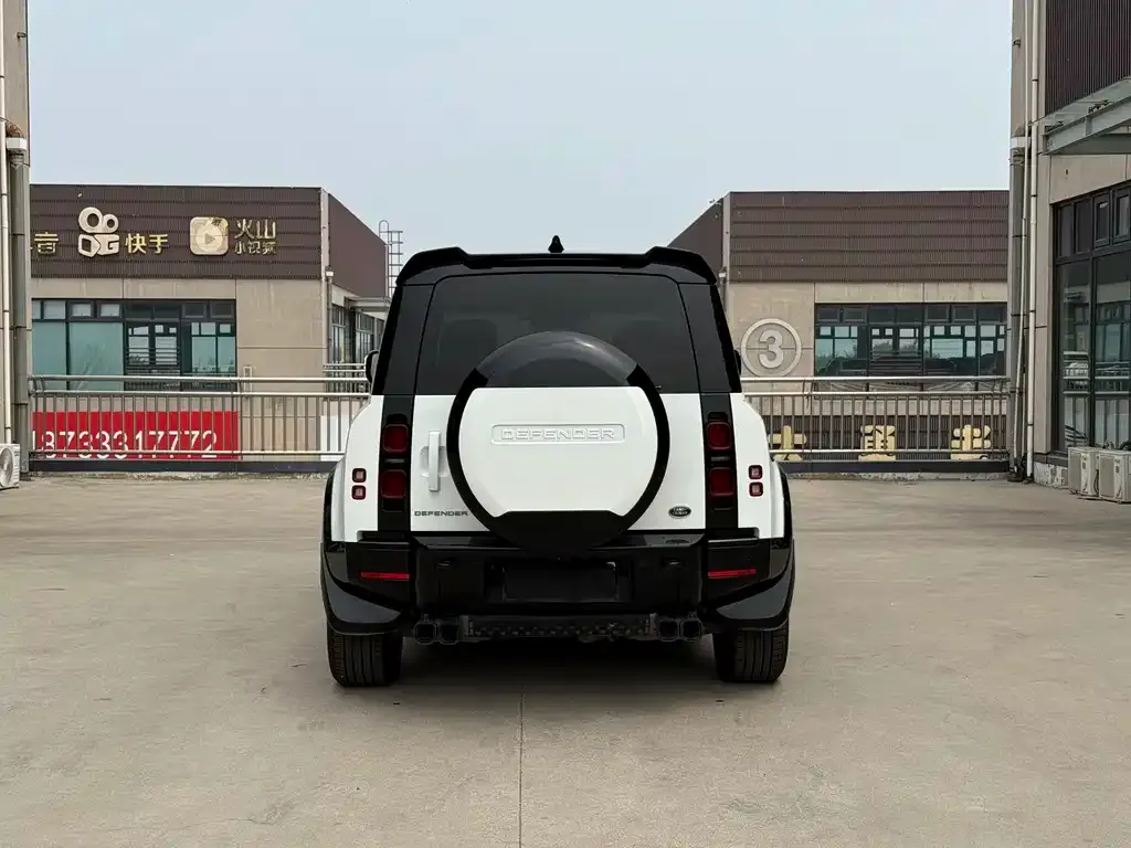 Land Rover Defender — фото 4