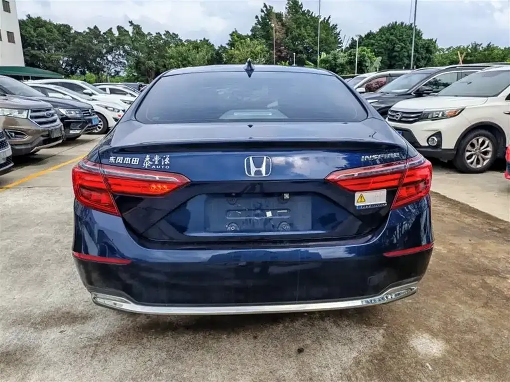 Honda Inspire — фото 8