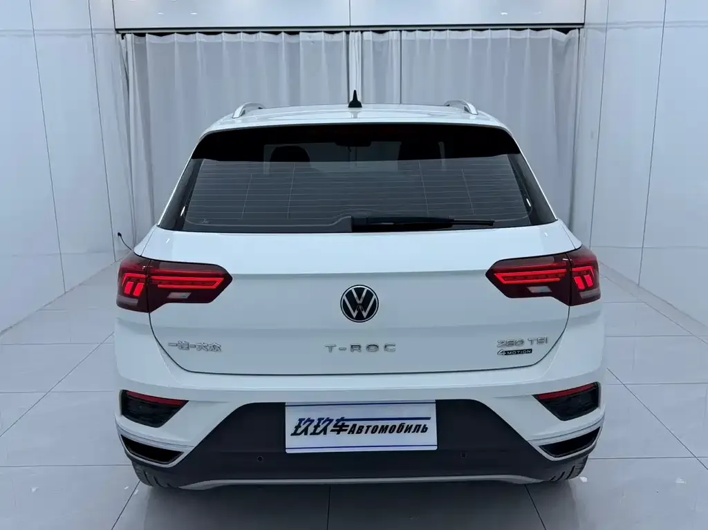 Volkswagen T-Roc — фото 5