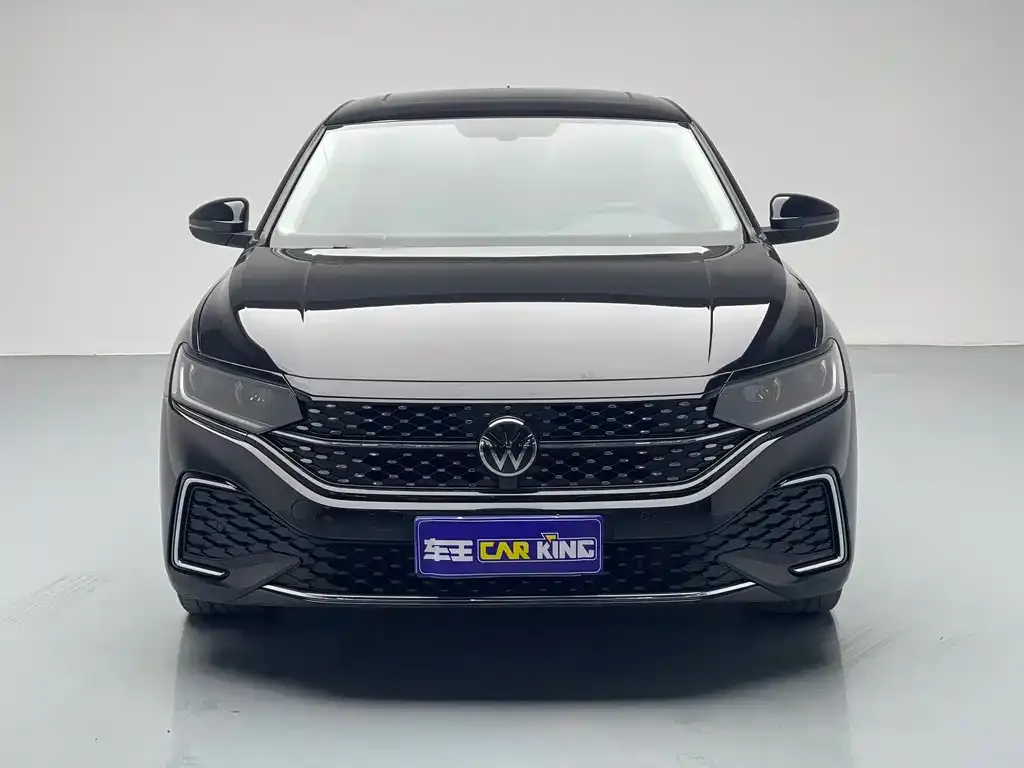 Volkswagen Passat — фото 6
