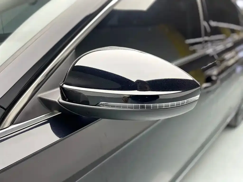 Volkswagen Passat — фото 4