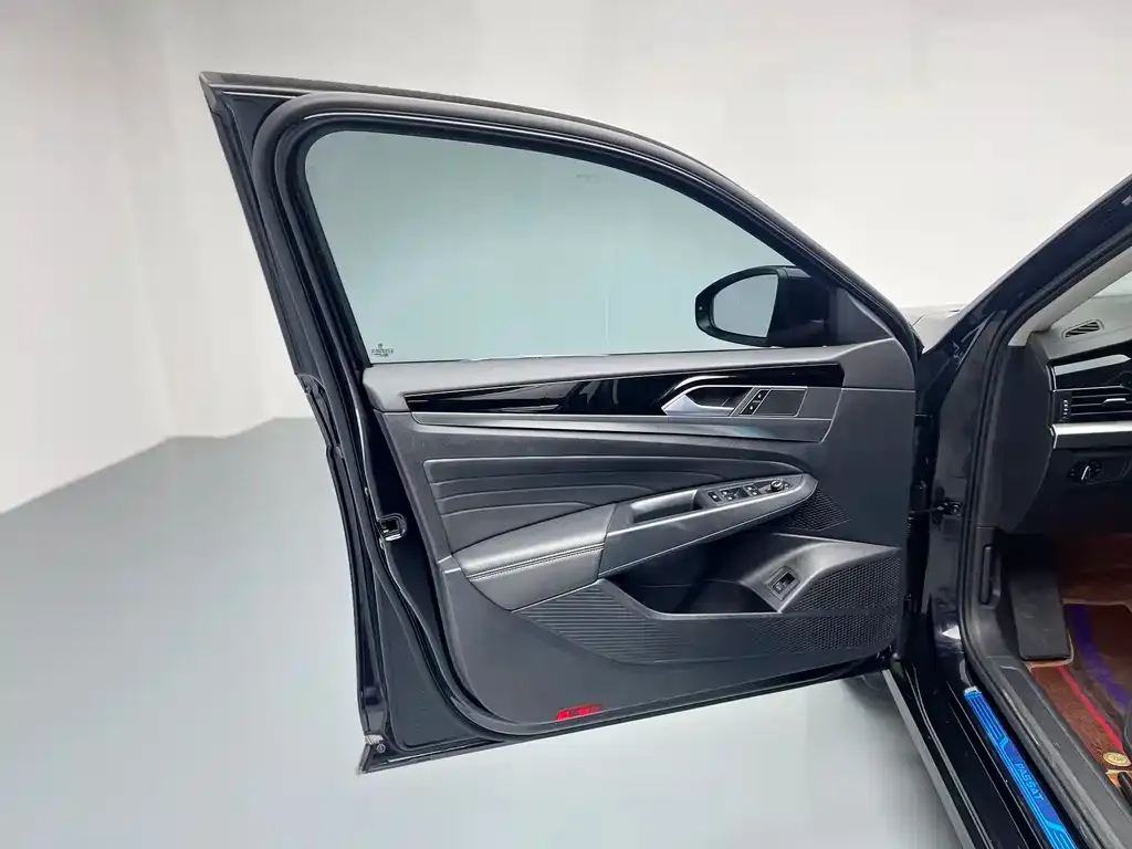 Volkswagen Passat — фото 3