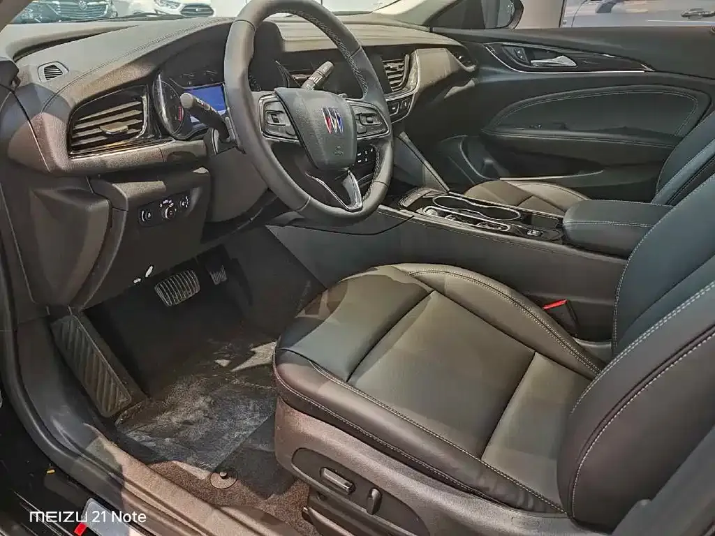 Buick Regal — фото 10