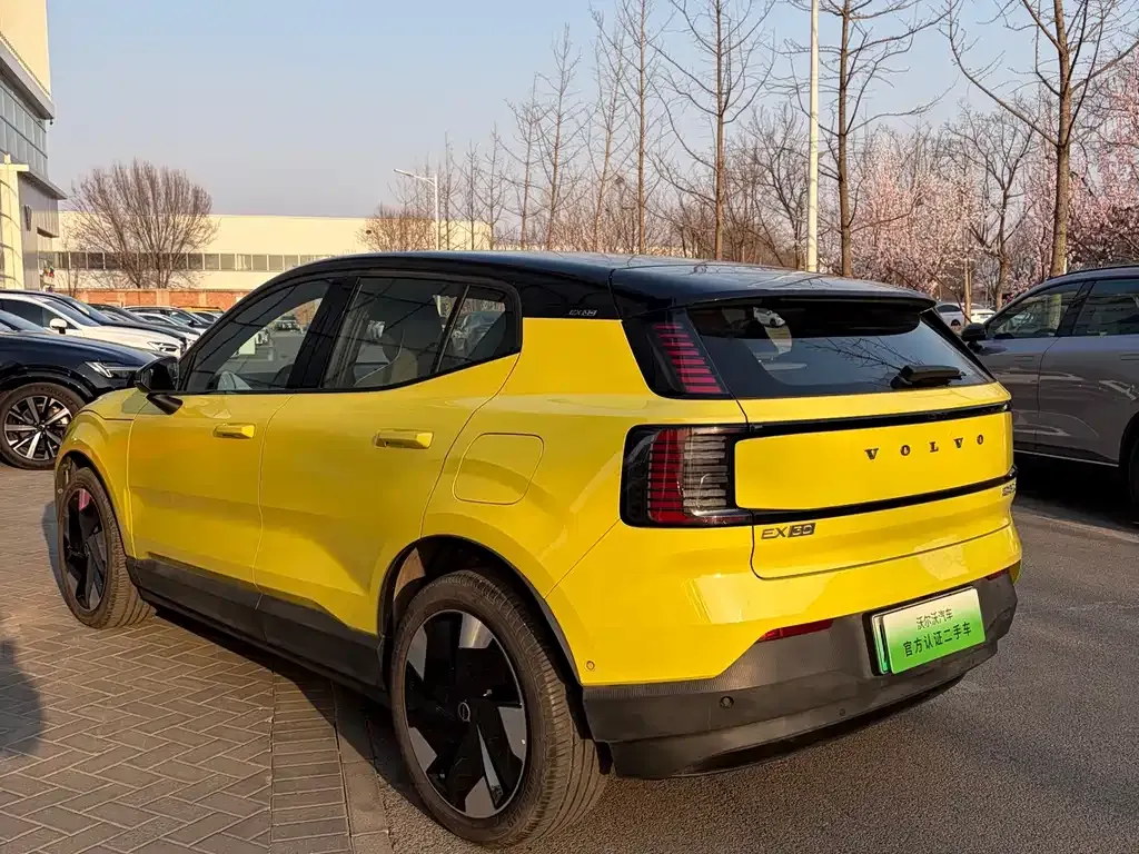 Volvo EX30 2024 из CN, фото 10