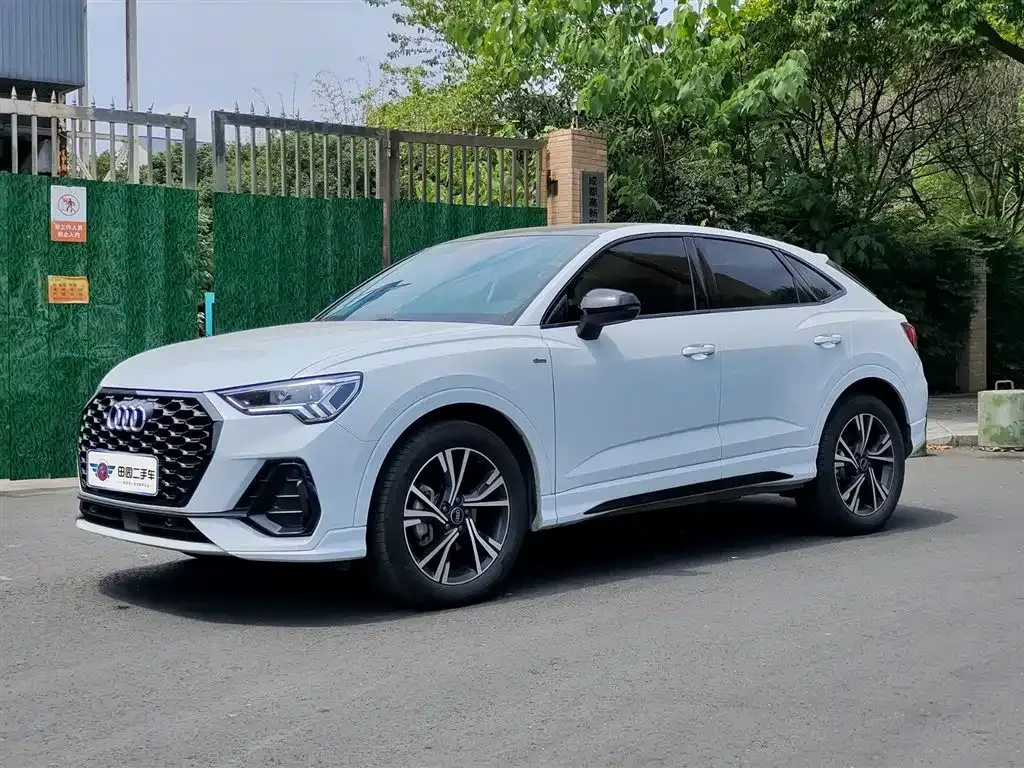 Audi Q3 Sportback — фото 1
