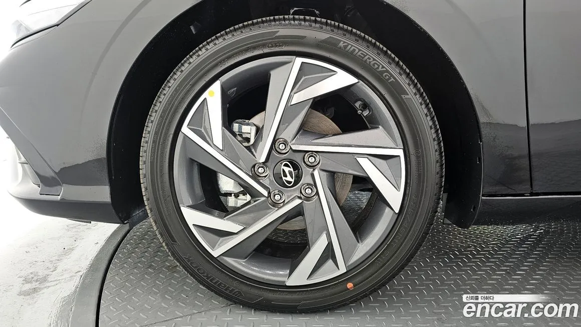Hyundai AVANTE — фото 6