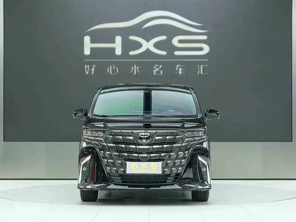Toyota Alphard — фото 7