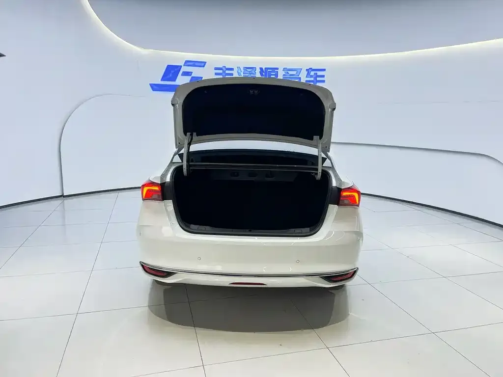 Buick Verano 2024 из CN, фото 3