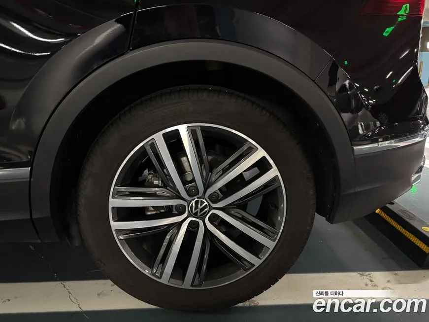 Volkswagen Tiguan 2021 из KR, фото 8