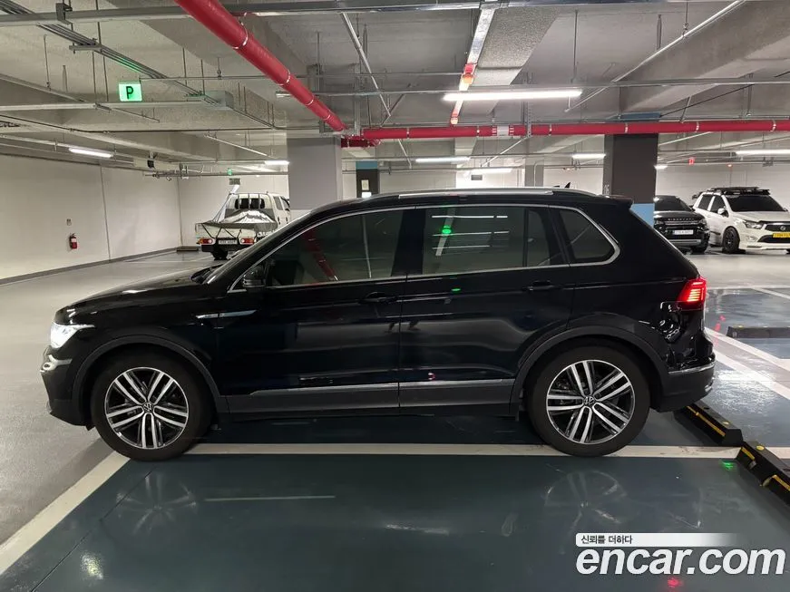 Volkswagen Tiguan 2021 из KR, фото 10