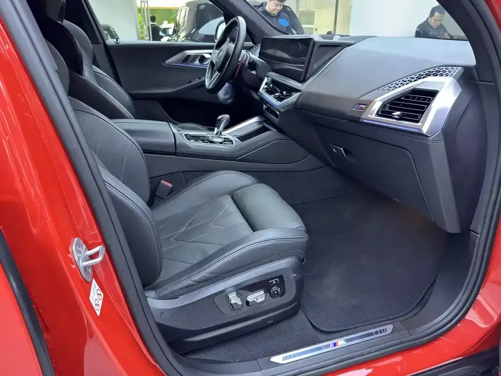 BMW XM 2023 из CN, фото 3