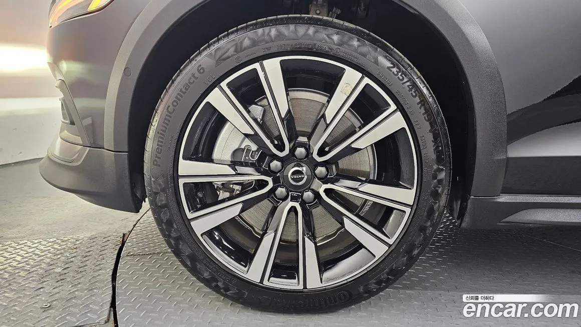 Volvo V60 2025 из KR, фото 7