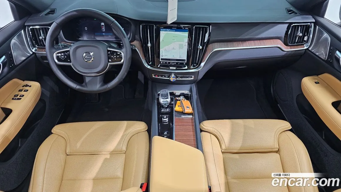 Volvo V60 2025 из KR, фото 10