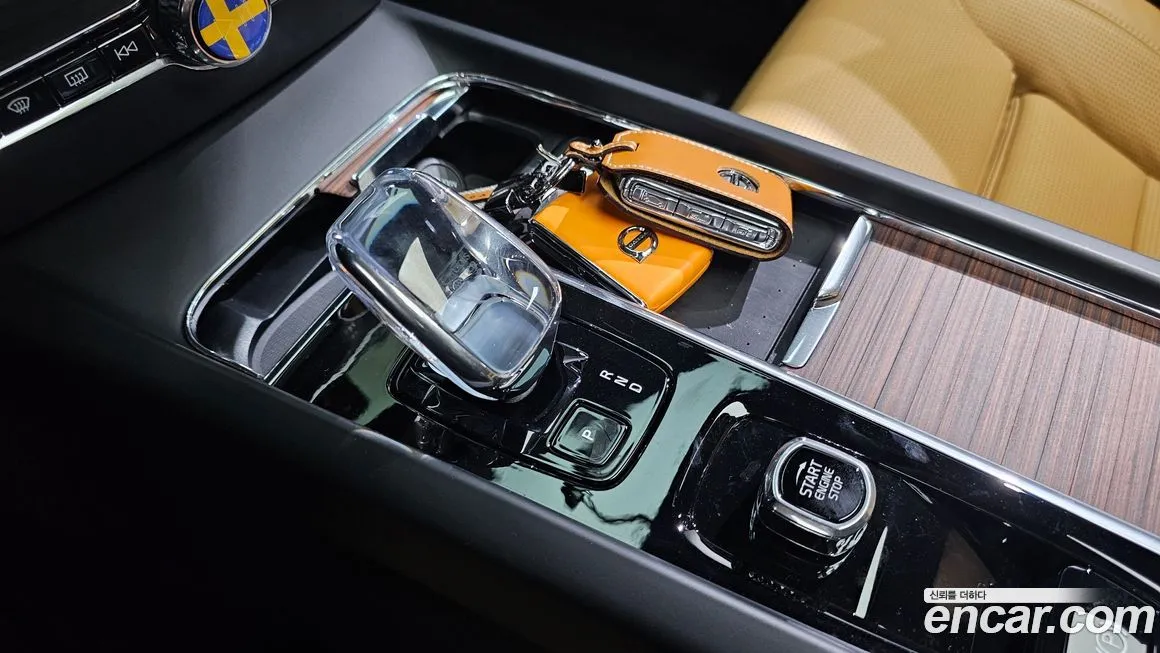 Volvo V60 2025 из KR, фото 8