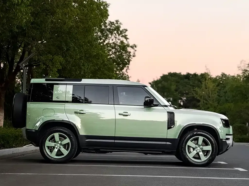 Land Rover Defender — фото 5