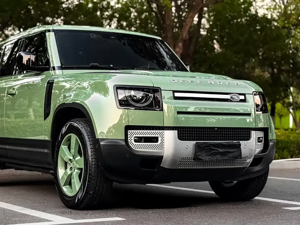 Land Rover Defender — фото 9