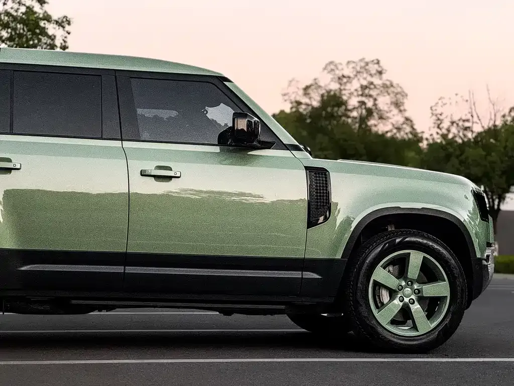 Land Rover Defender — фото 3