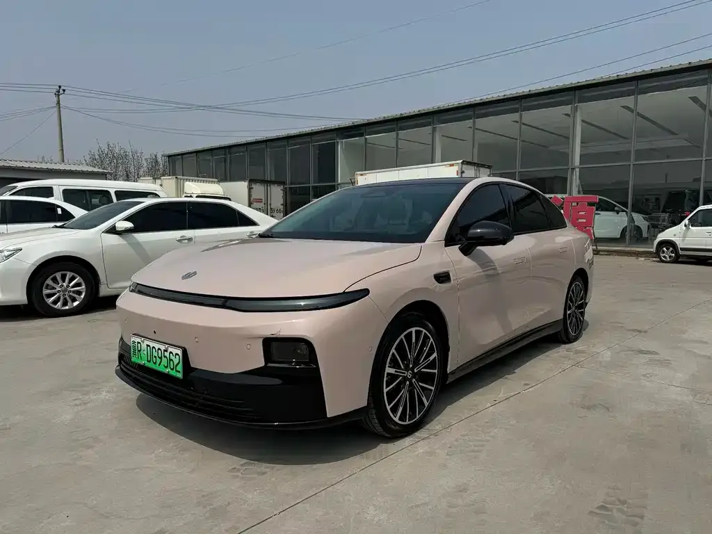 Leapmotor B01
