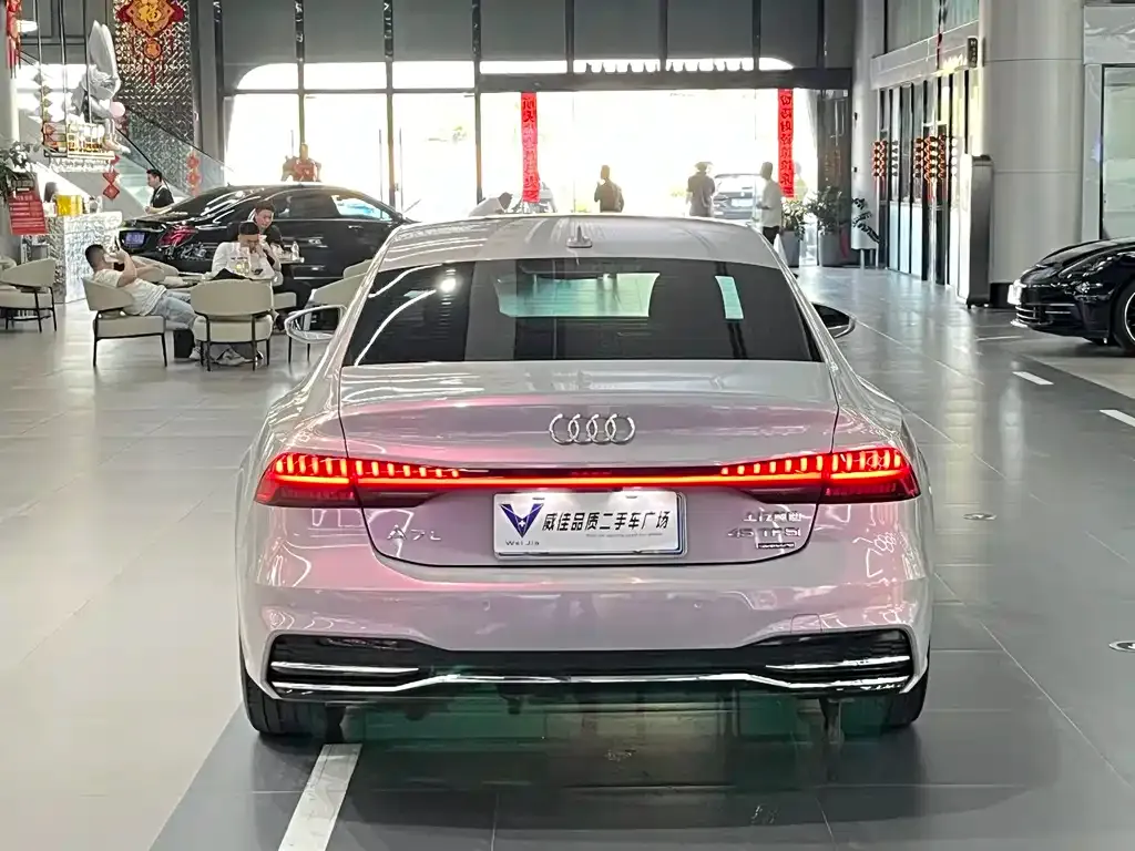 Audi A7L — фото 5