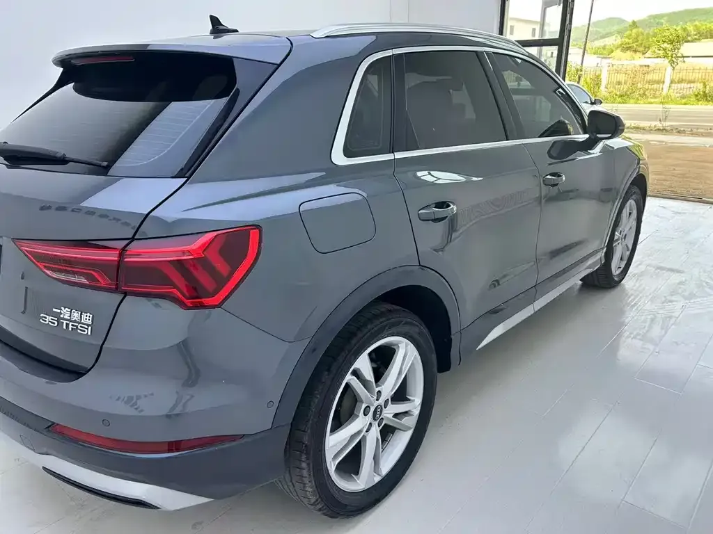 Audi Q3 2021 из CN, фото 10
