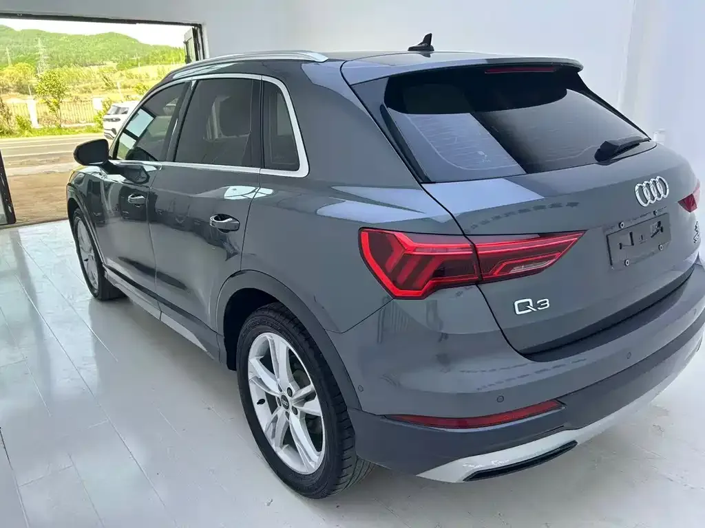 Audi Q3 2021 из CN, фото 7