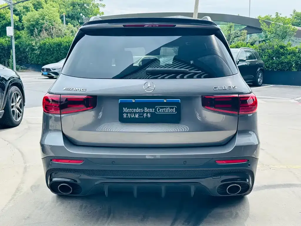 Mercedes-Benz GLB AMG — фото 9