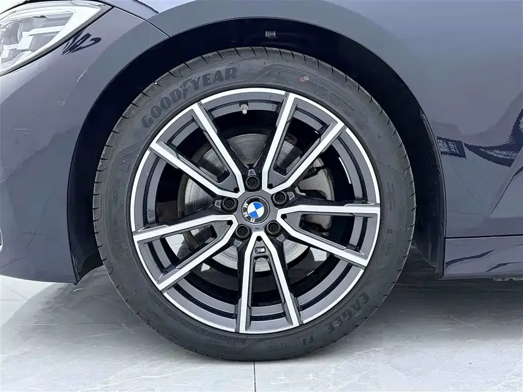 BMW 3 Series 2021 из CN, фото 8