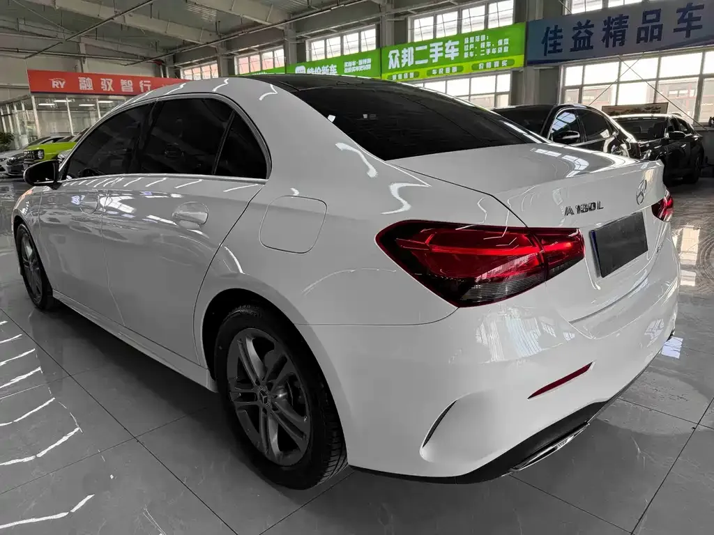 Mercedes-Benz A-Class — фото 5