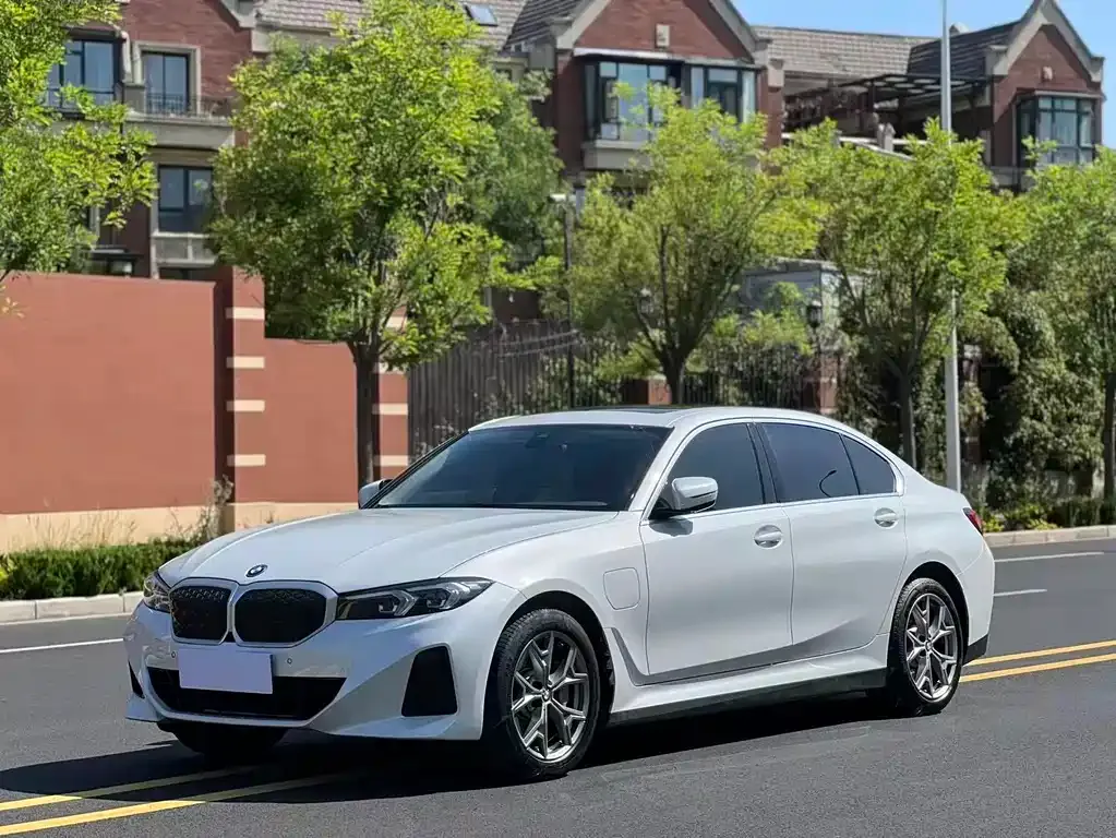 BMW i3 — фото 1