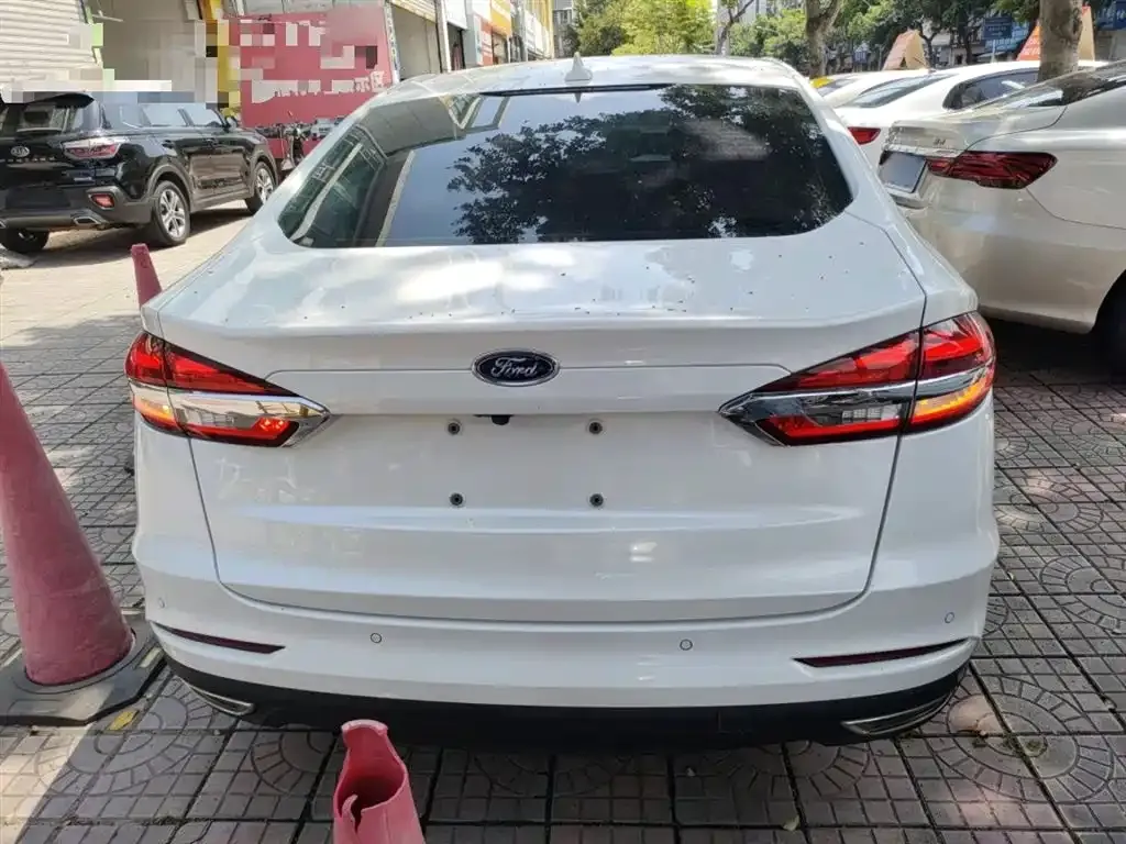Ford Mondeo 2021 из CN, фото 3