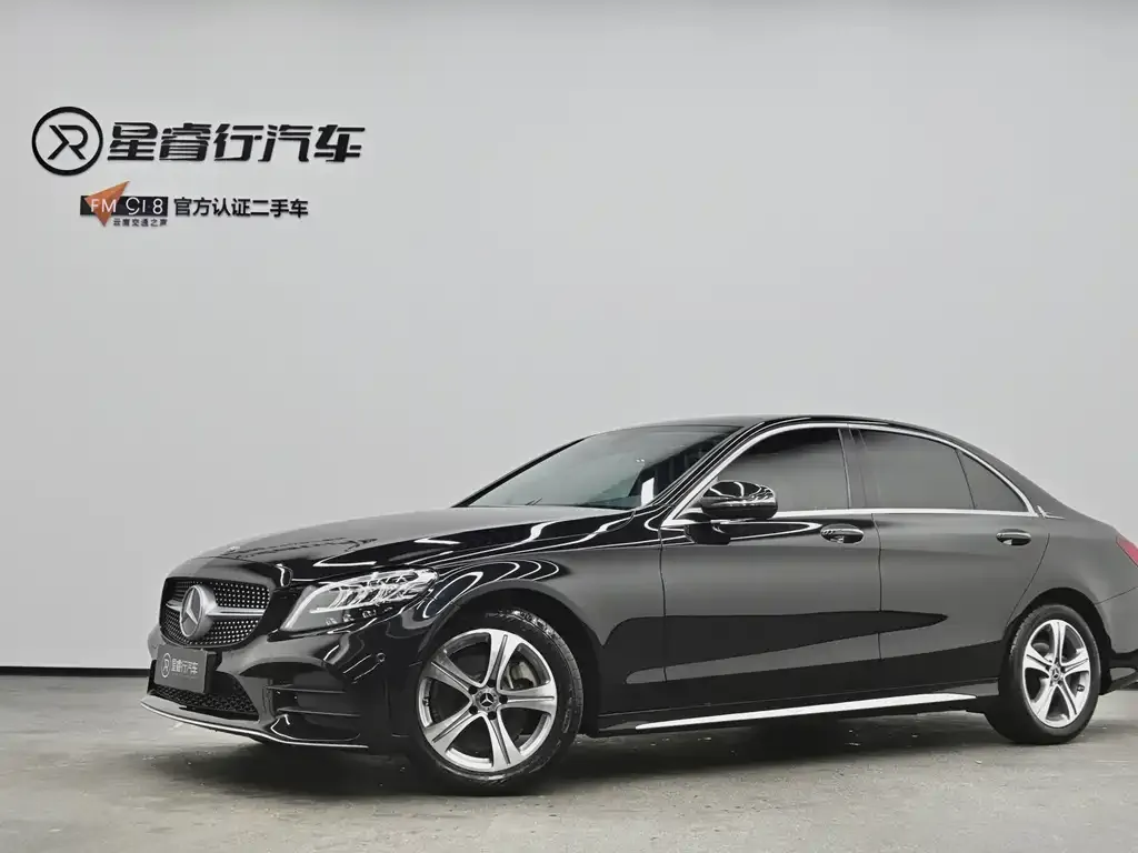 Mercedes-Benz C-Class — фото 1