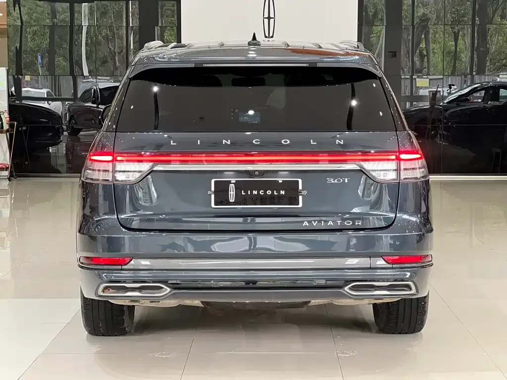 Lincoln Aviator — фото 5
