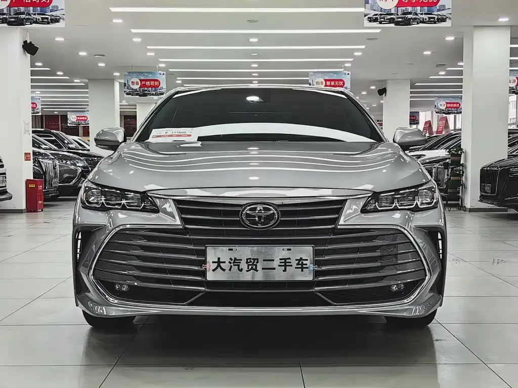Toyota Avalon — фото 10