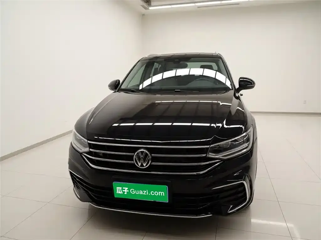 Volkswagen Tiguan L — фото 3