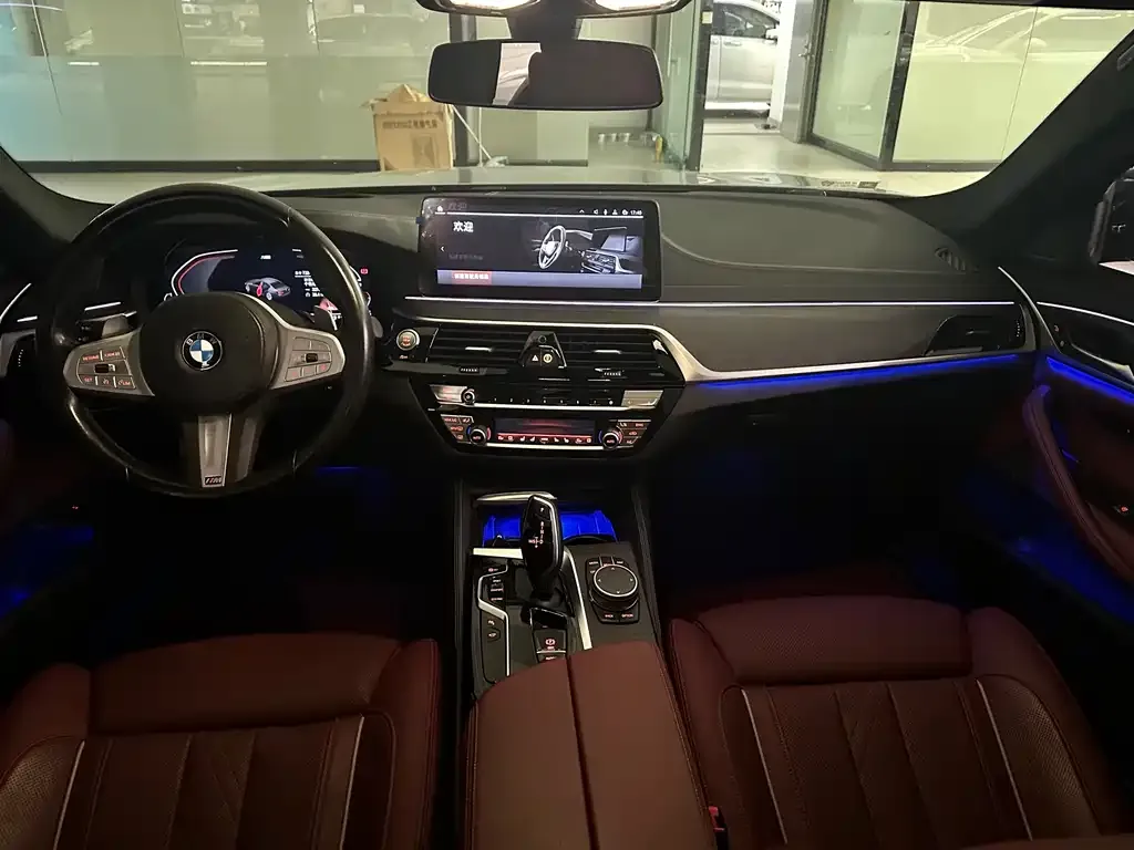 BMW 5 Series — фото 10