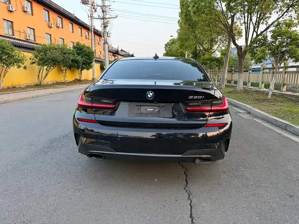 BMW 3 Series 2022 из CN, фото 7