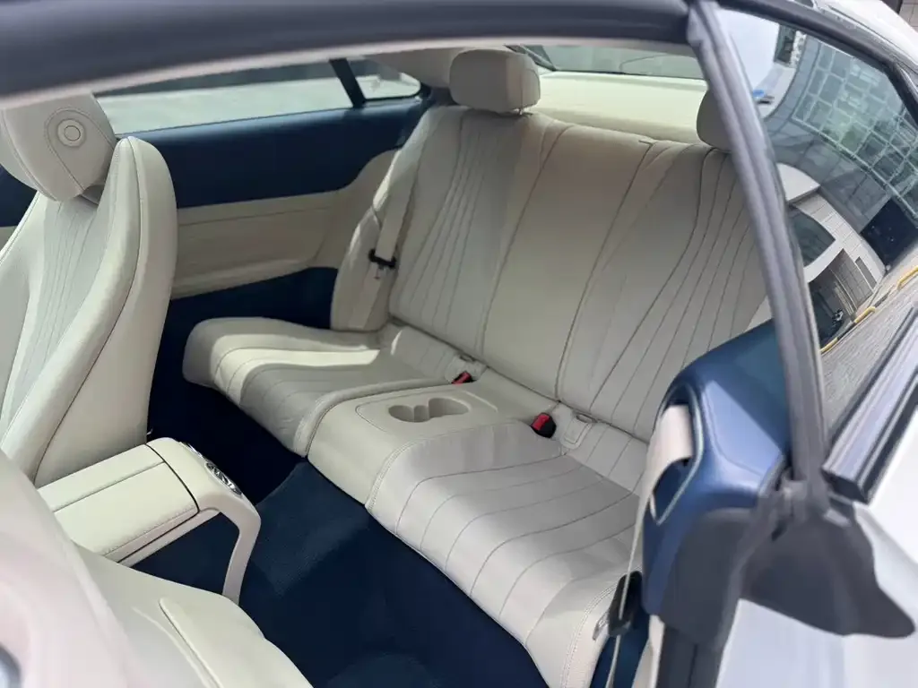 Mercedes-Benz E-Class (Import) — фото 4