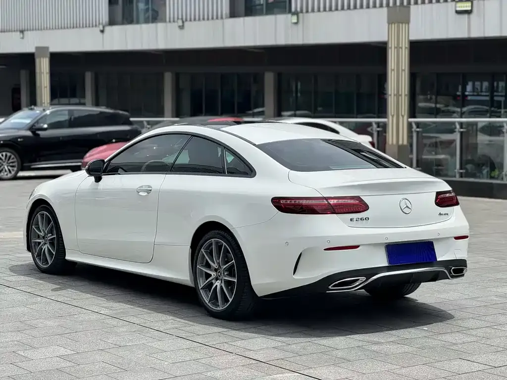 Mercedes-Benz E-Class (Import) — фото 8